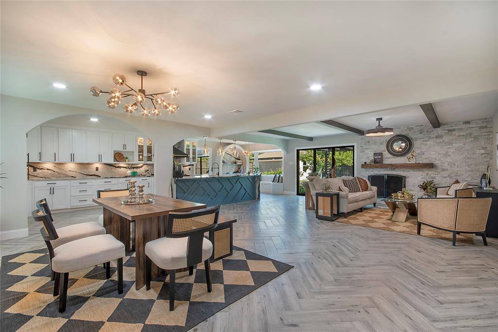 Dallas, TX 75229,3707 Alta Vista Lane