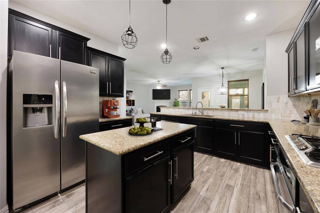 Mckinney, TX 75072,213 Mount Olive Avenue