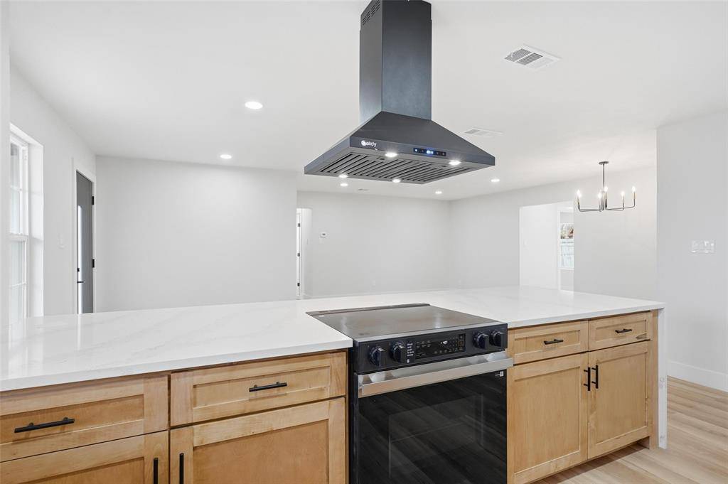 Dallas, TX 75241,3617 Tioga Street