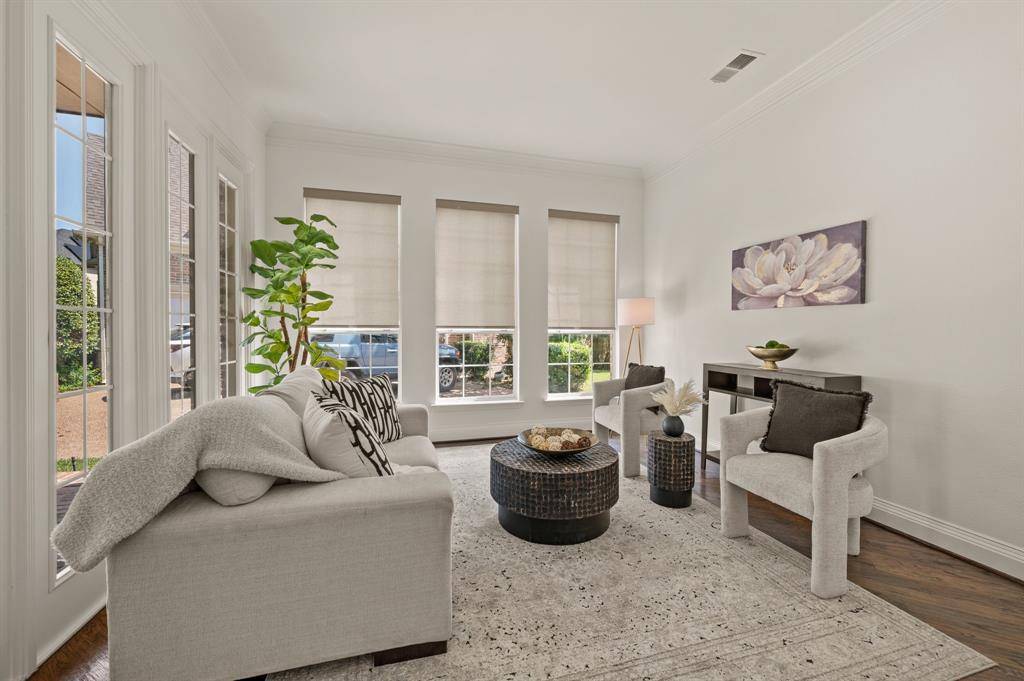 Irving, TX 75063,2038 Azalea Trail