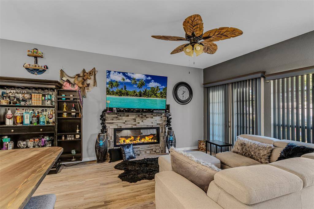 Tool, TX 75143,1933 Island Circle #B106