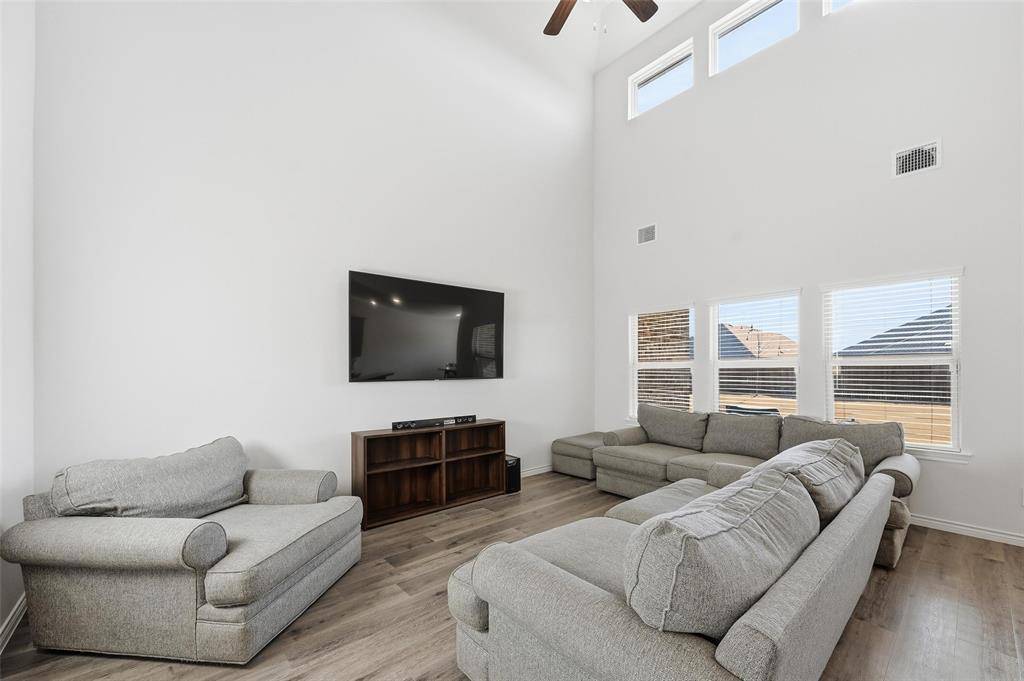 Aubrey, TX 76227,9816 Daisy Mae Lane