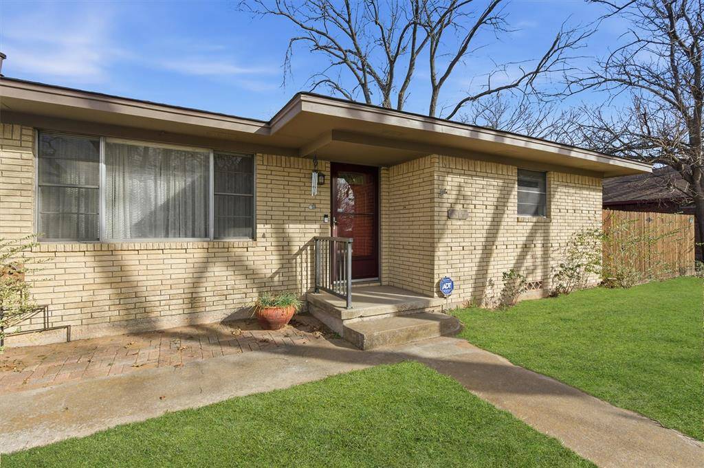 Collinsville, TX 76233,515 Pecan Street