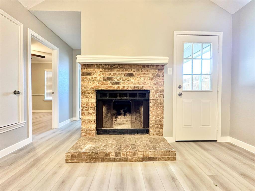 Denton, TX 76209,1002 Bull Run