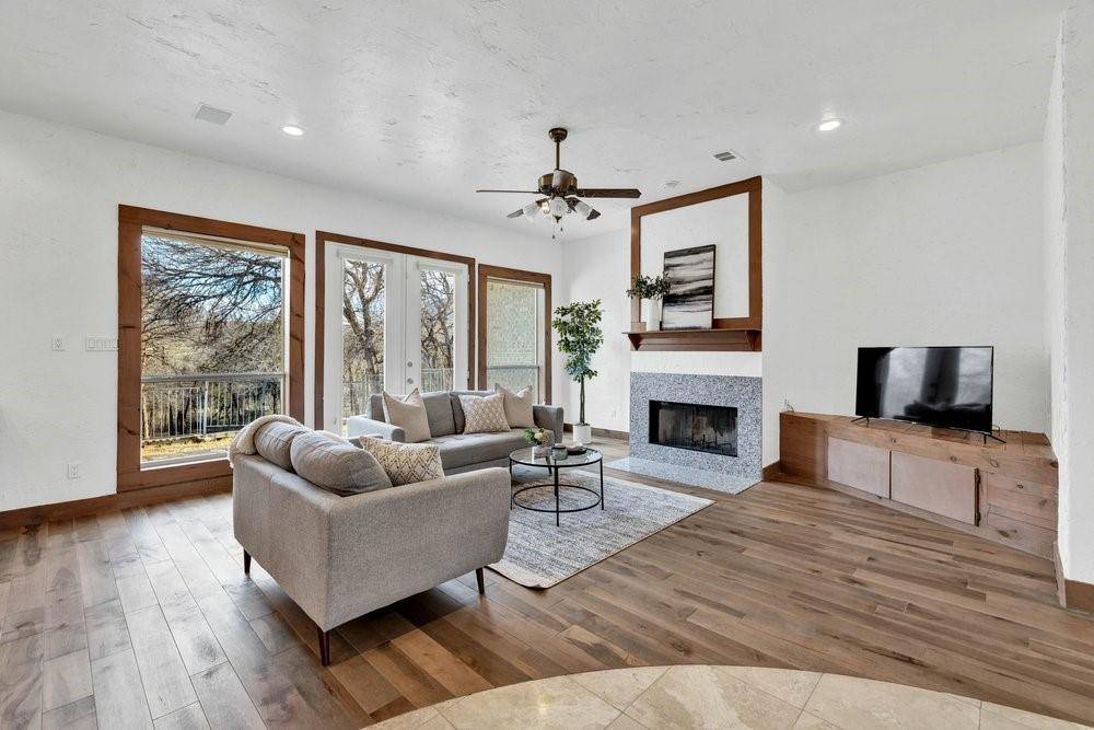 Cedar Hill, TX 75104,324 Rolling Oaks Ridge