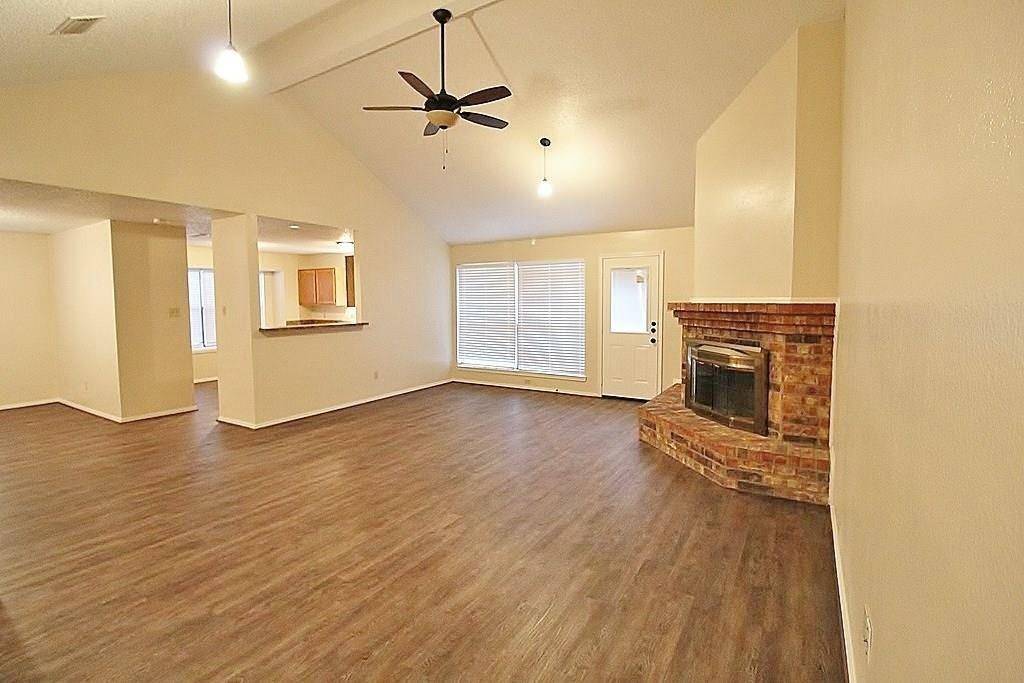 Cedar Hill, TX 75104,910 Elliott Drive