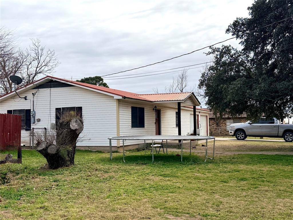 Goldthwaite, TX 76844,1412 Sunset Drive