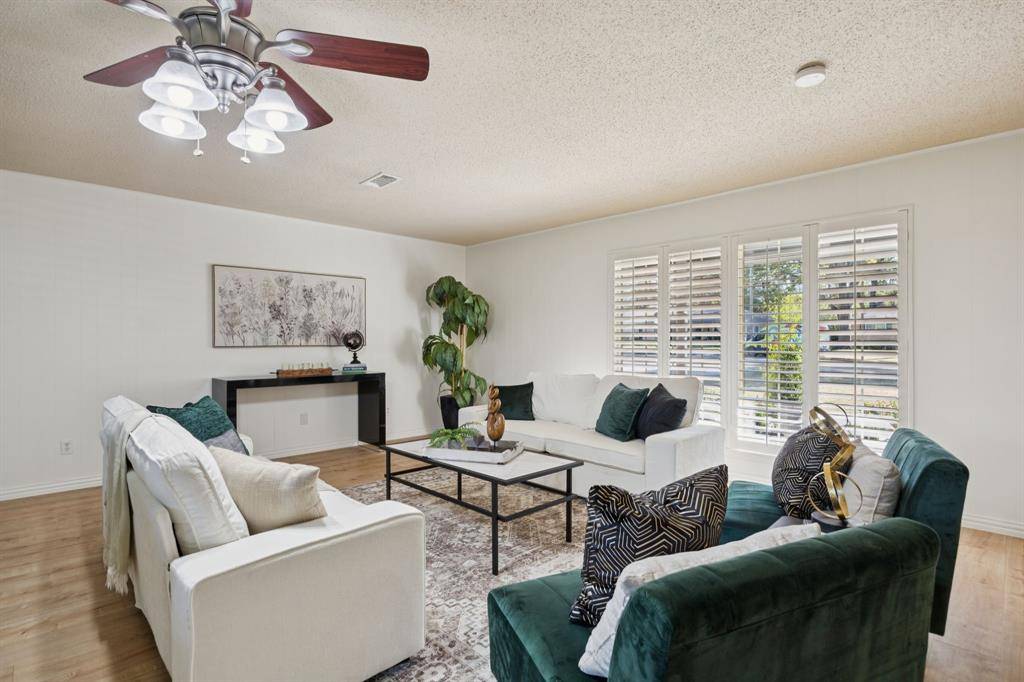 Arlington, TX 76012,1505 Oak Glen Court