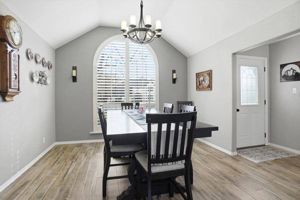 Granbury, TX 76049,7611 Ravenswood Road