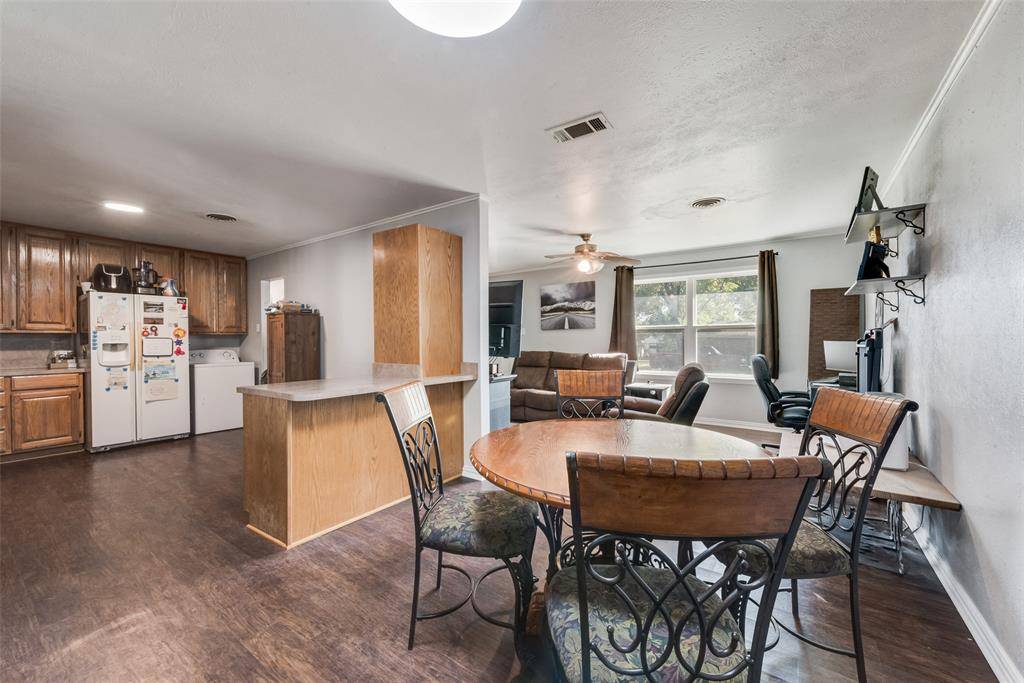 Haltom City, TX 76117,5017 Roxie Street