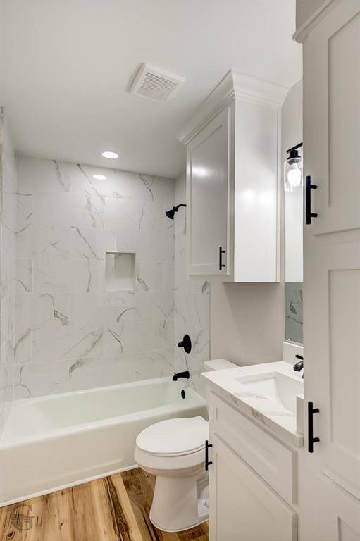 Shreveport, LA 71118,9001 Bayonne Drive