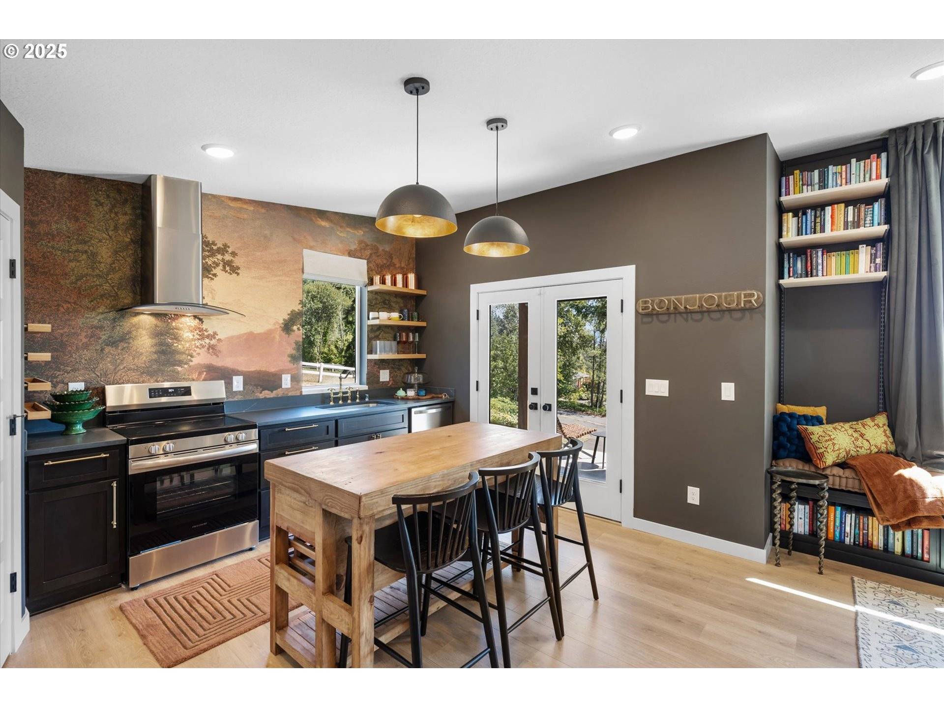 Kalama, WA 98625,810 TAYLOR RD