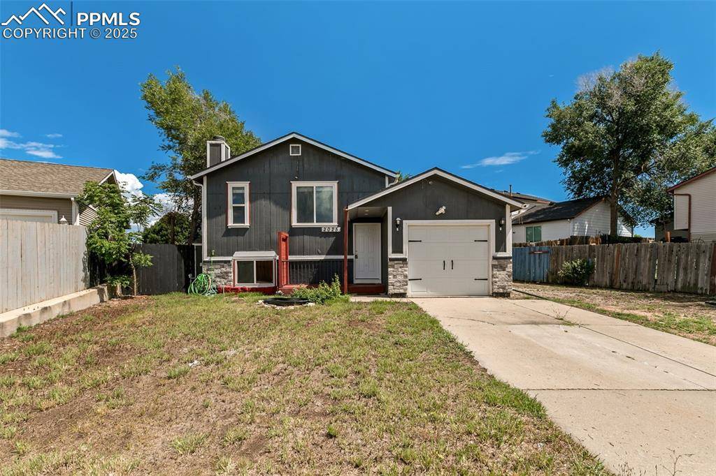 Colorado Springs, CO 80916,2025 Grosbear LN