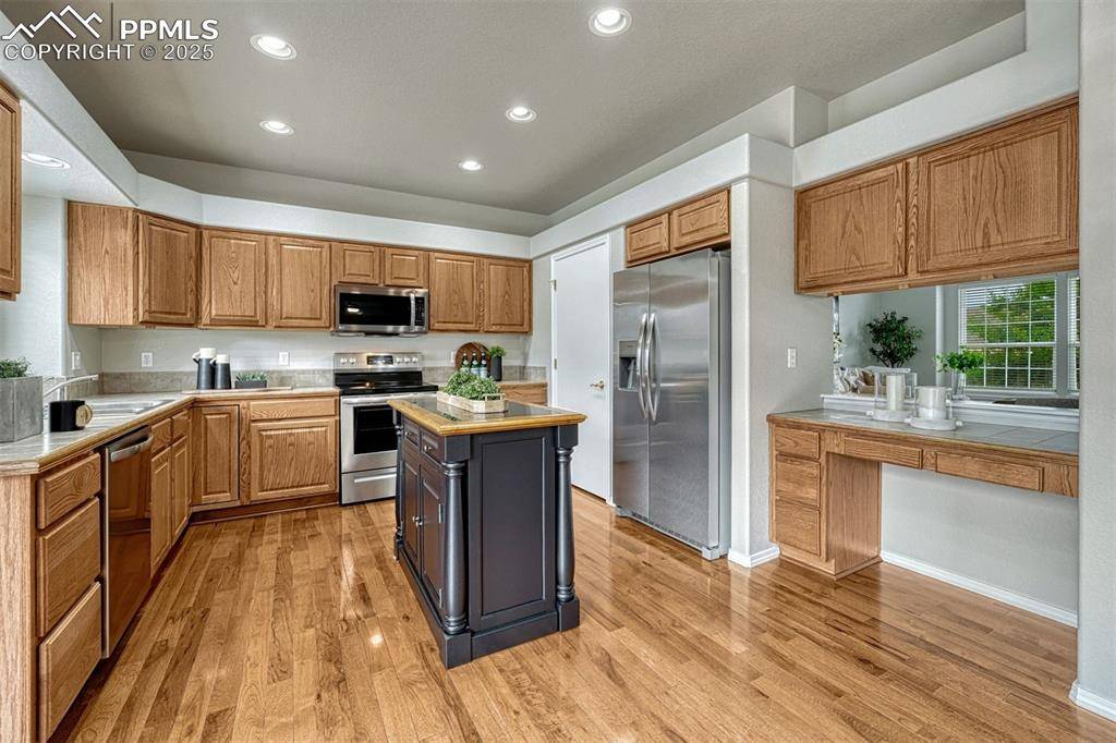 Colorado Springs, CO 80923,7340 Amberly DR