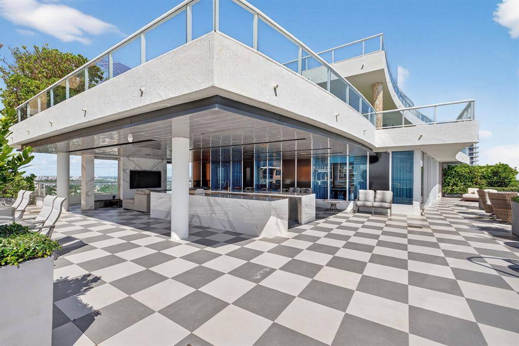 Fort Lauderdale, FL 33304,1 N Fort Lauderdale Beach Blvd #2203