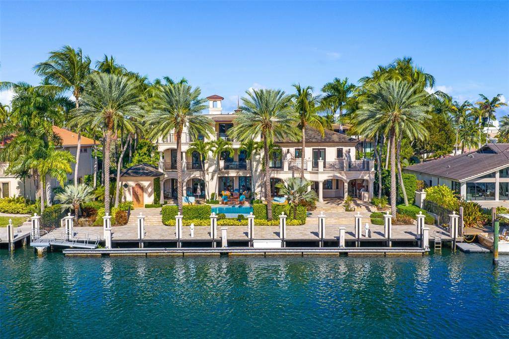 Fort Lauderdale, FL 33316,2430 DEL LAGO DR