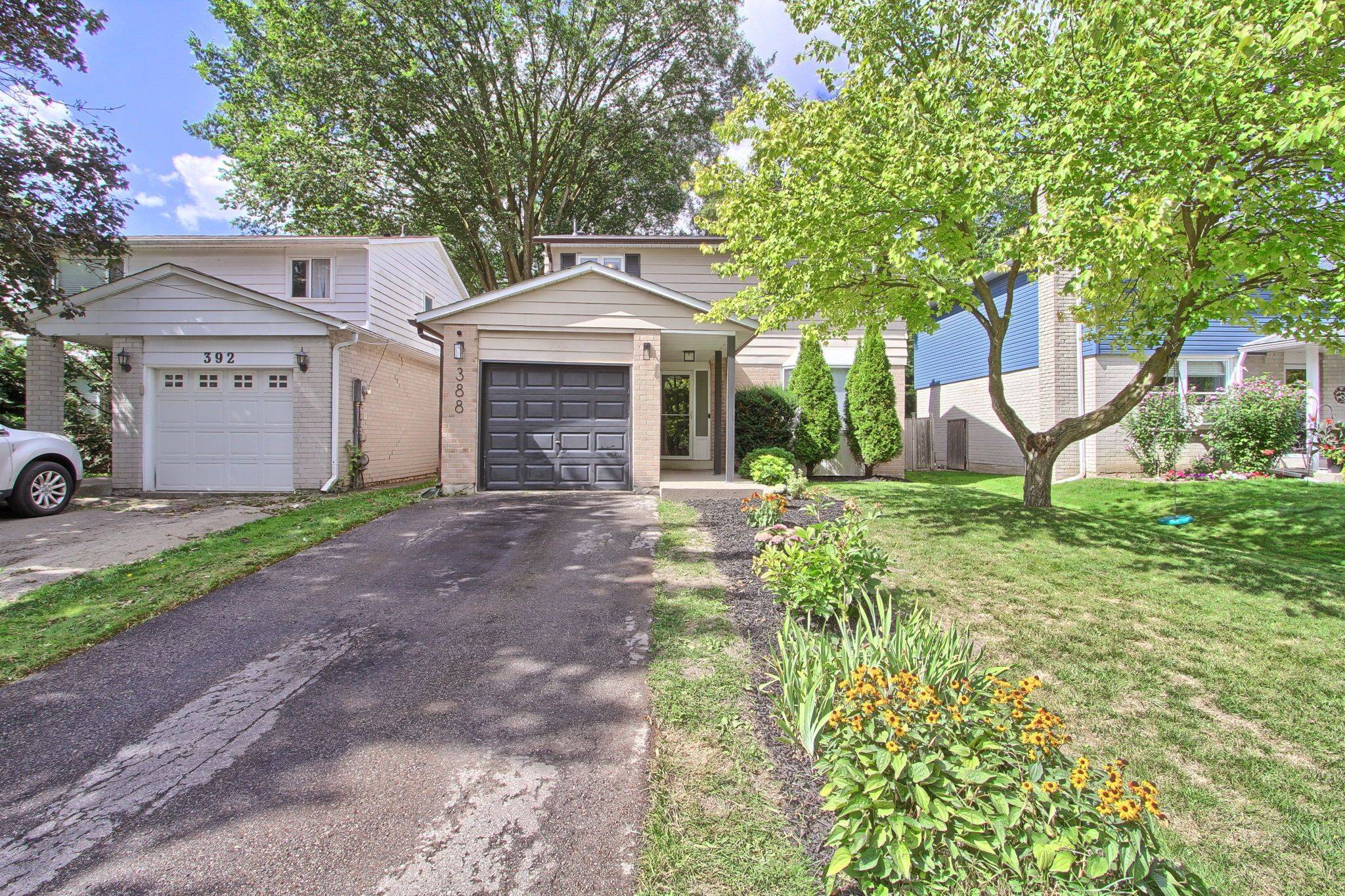 Newmarket, ON L3Y 5E7,388 Terry DR