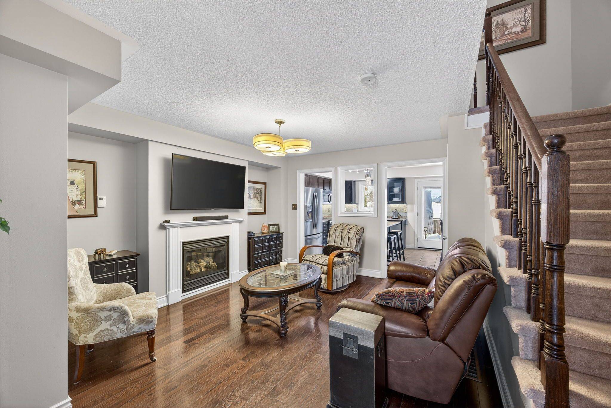 Barrie, ON L4M 0C8,41 Winchester TER