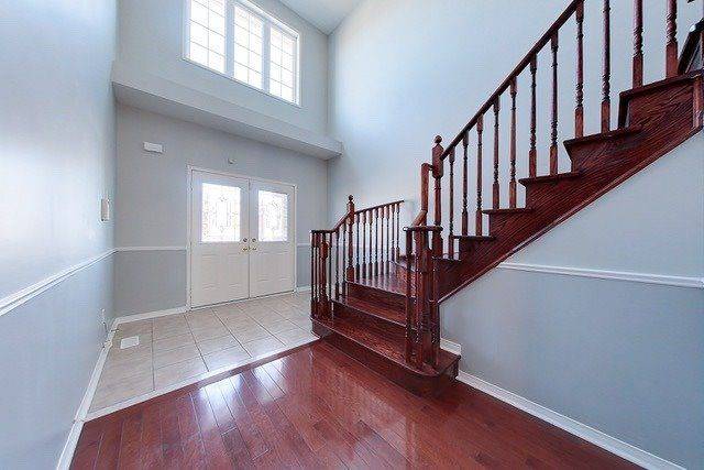 Brampton, ON L6X 0T3,245 Valleyway DR