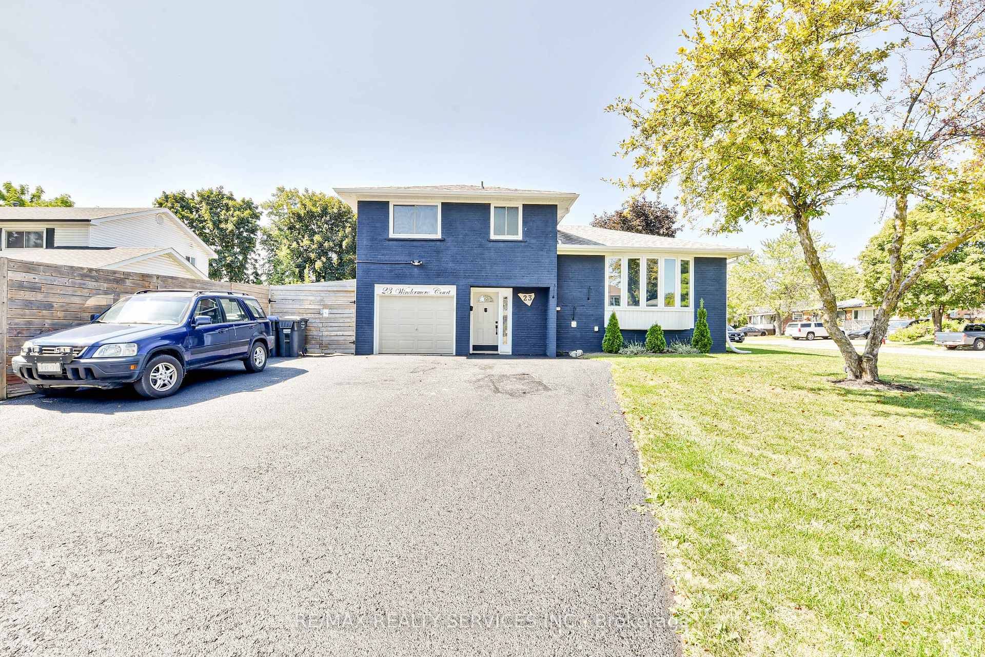Brampton, ON L6X 2L5,23 Windermere CT