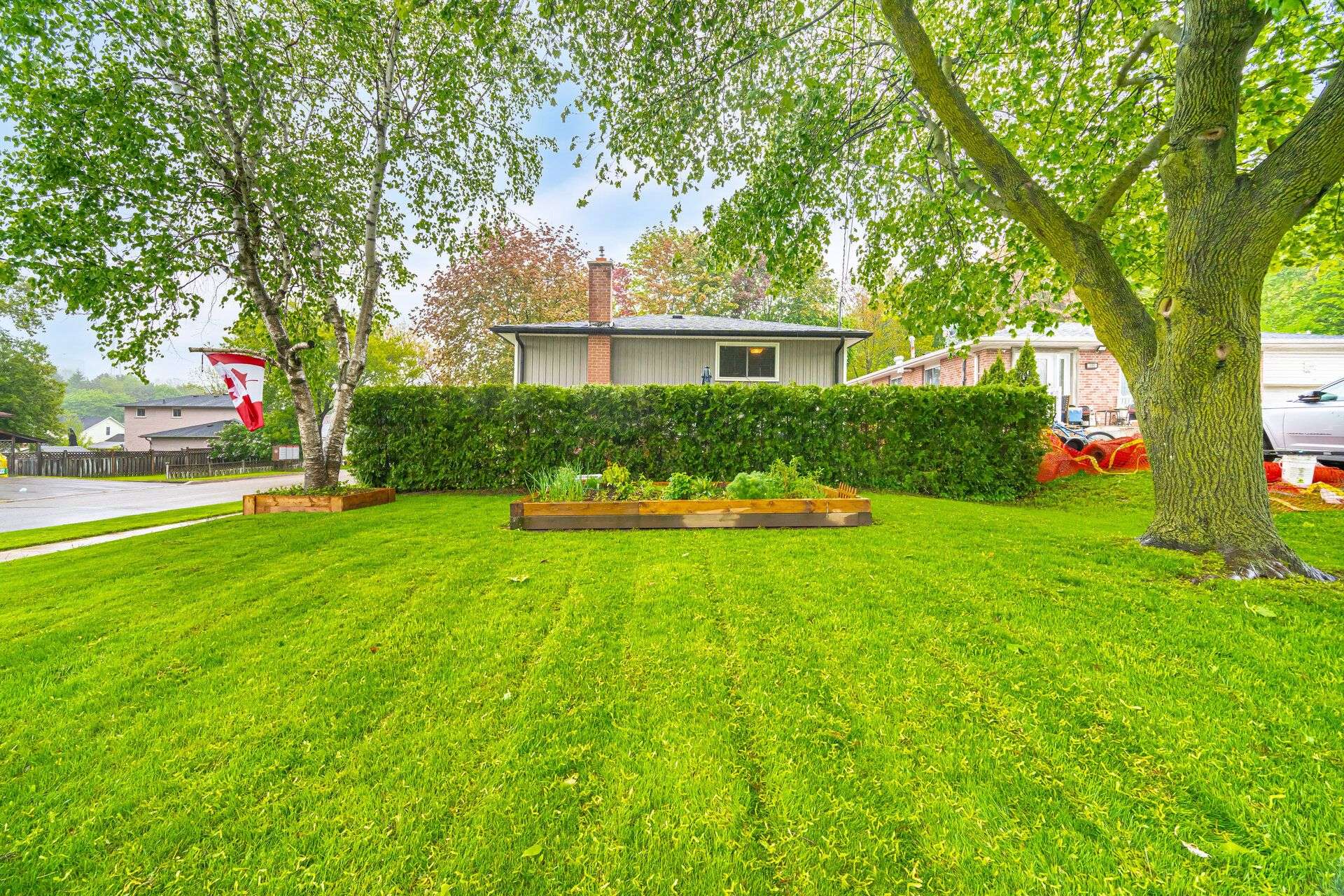 Caledon, ON L7E 2S8,175 Connaught CRES