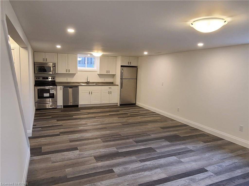 Kitchener, ON N2A 2R4,75 Pepperwood CRES #LOWER LEVEL