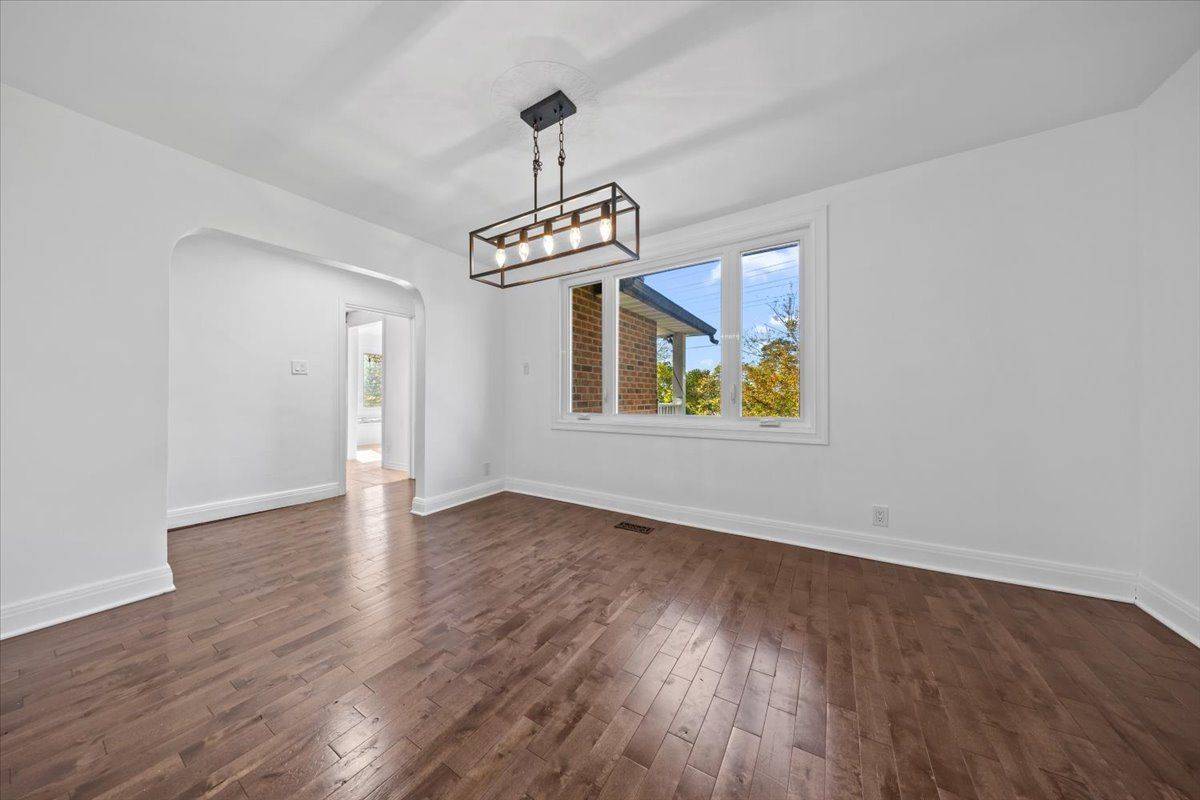 Bells Corners And South To Fallowfield, ON K2R 1G7,5410 Old Richmond RD