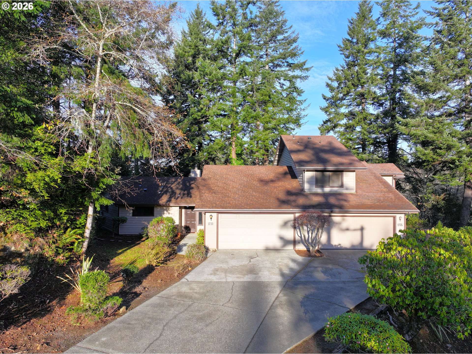 Brookings, OR 97415,1733 ARCH LN