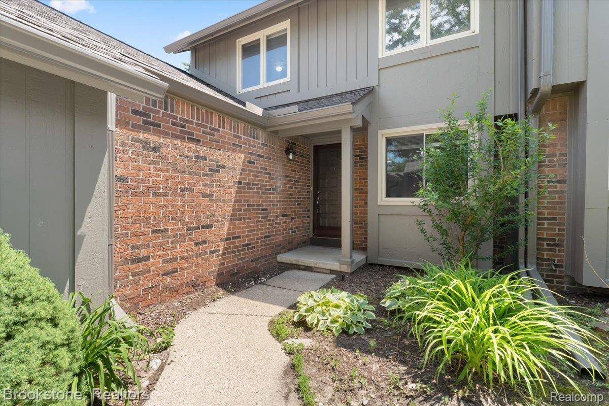 Plymouth, MI 48170,44865 Erin DR