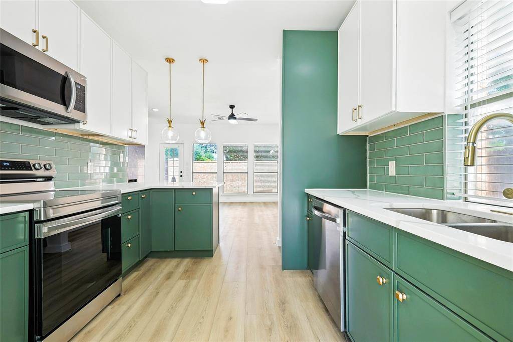 Flower Mound, TX 75028,1800 Hyde Park Court