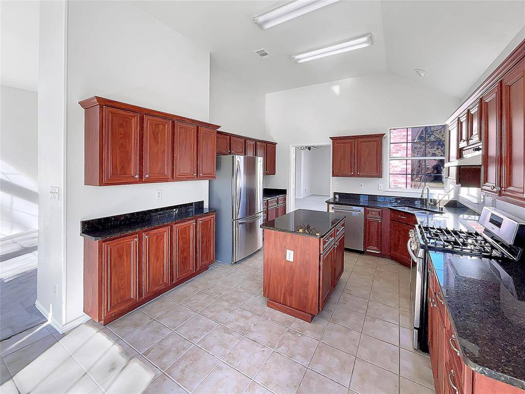 Rowlett, TX 75088,8402 Trail Lake Drive