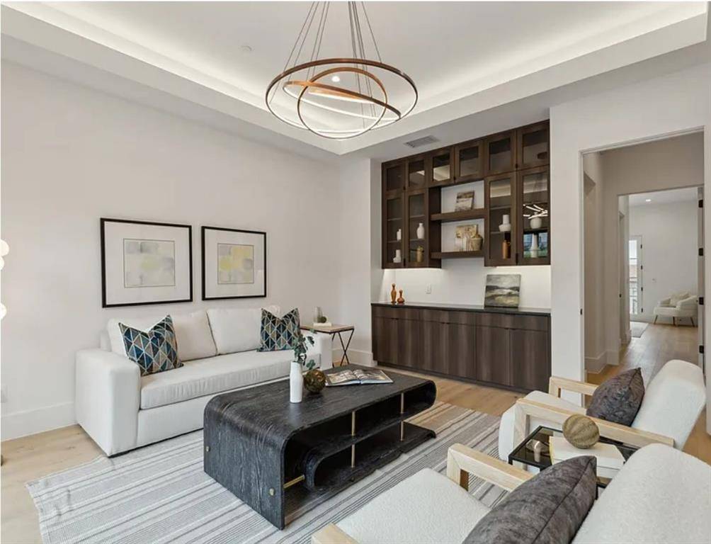 Dallas, TX 75240,13733 Trail Creek Place