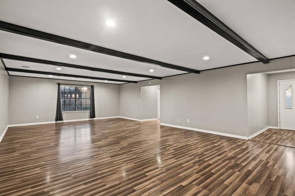 Pittsburg, TX 75686,231 Quitman Street