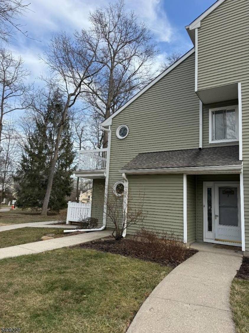 South Brunswick Twp., NJ 08852,7 Foxtail Lane