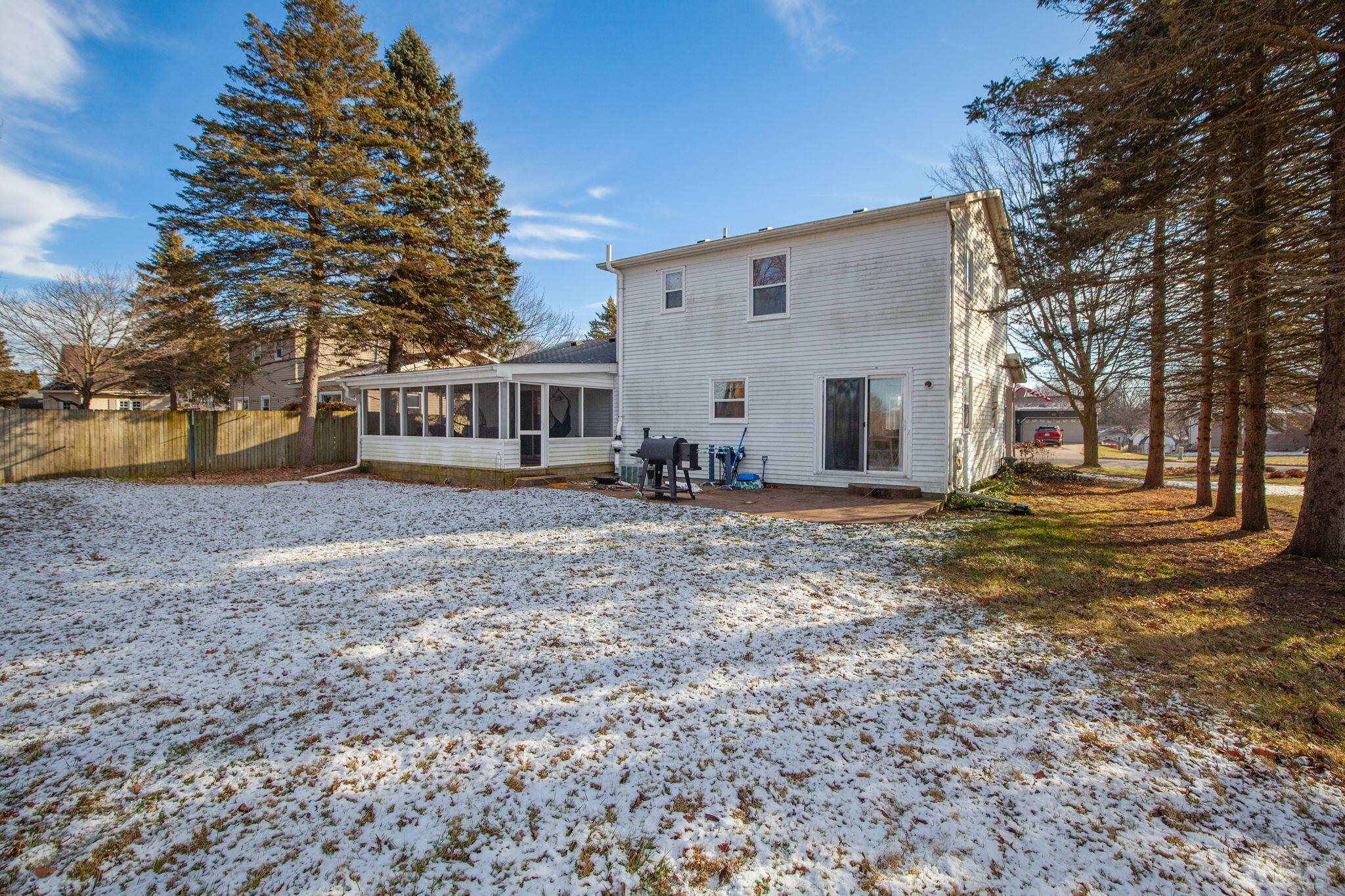 Clinton, MI 49236,313 Edward J ST