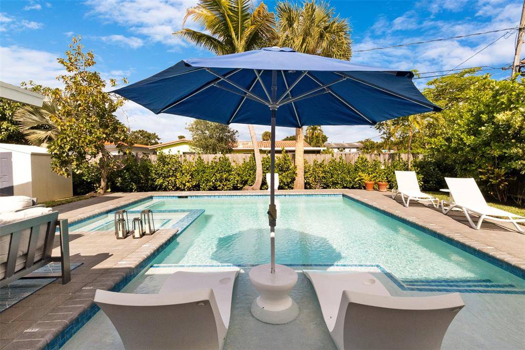 Fort Lauderdale, FL 33305,833 NE 17th Ct