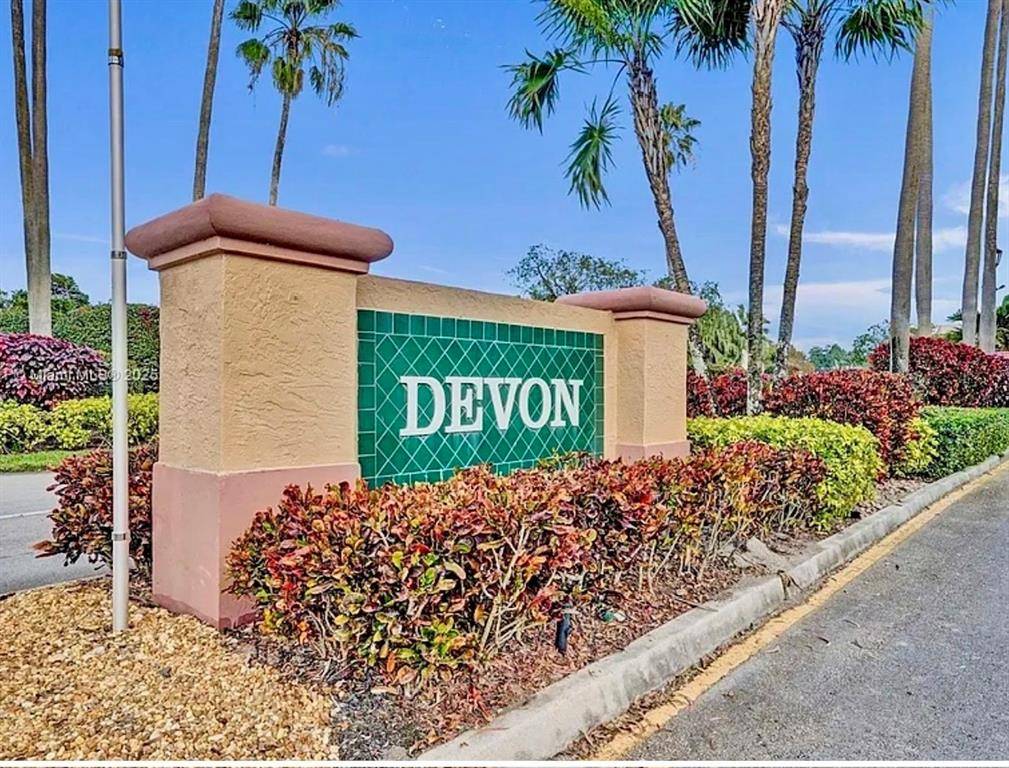 Fort Lauderdale, FL 33321,7302 S Devon Dr #307