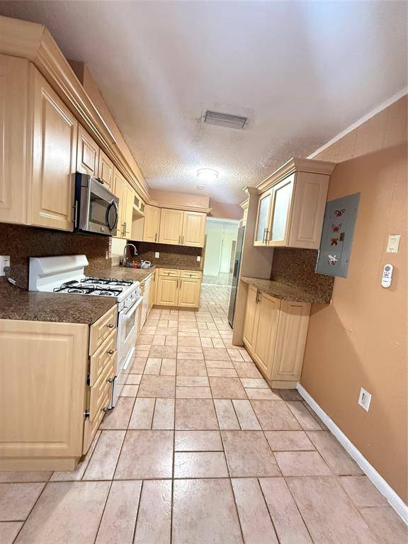 Sunrise, FL 33323,11250 NW 29 Place