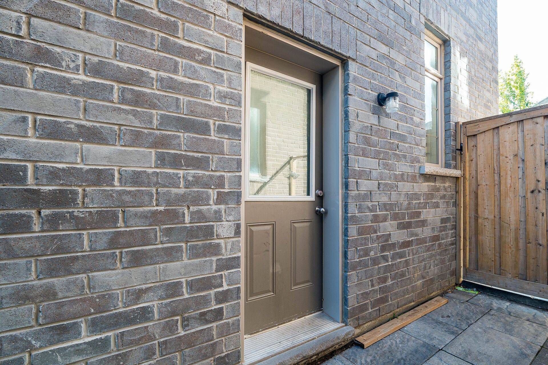 Brampton, ON L6P 4E4,19 Cloverhaven Rd RD