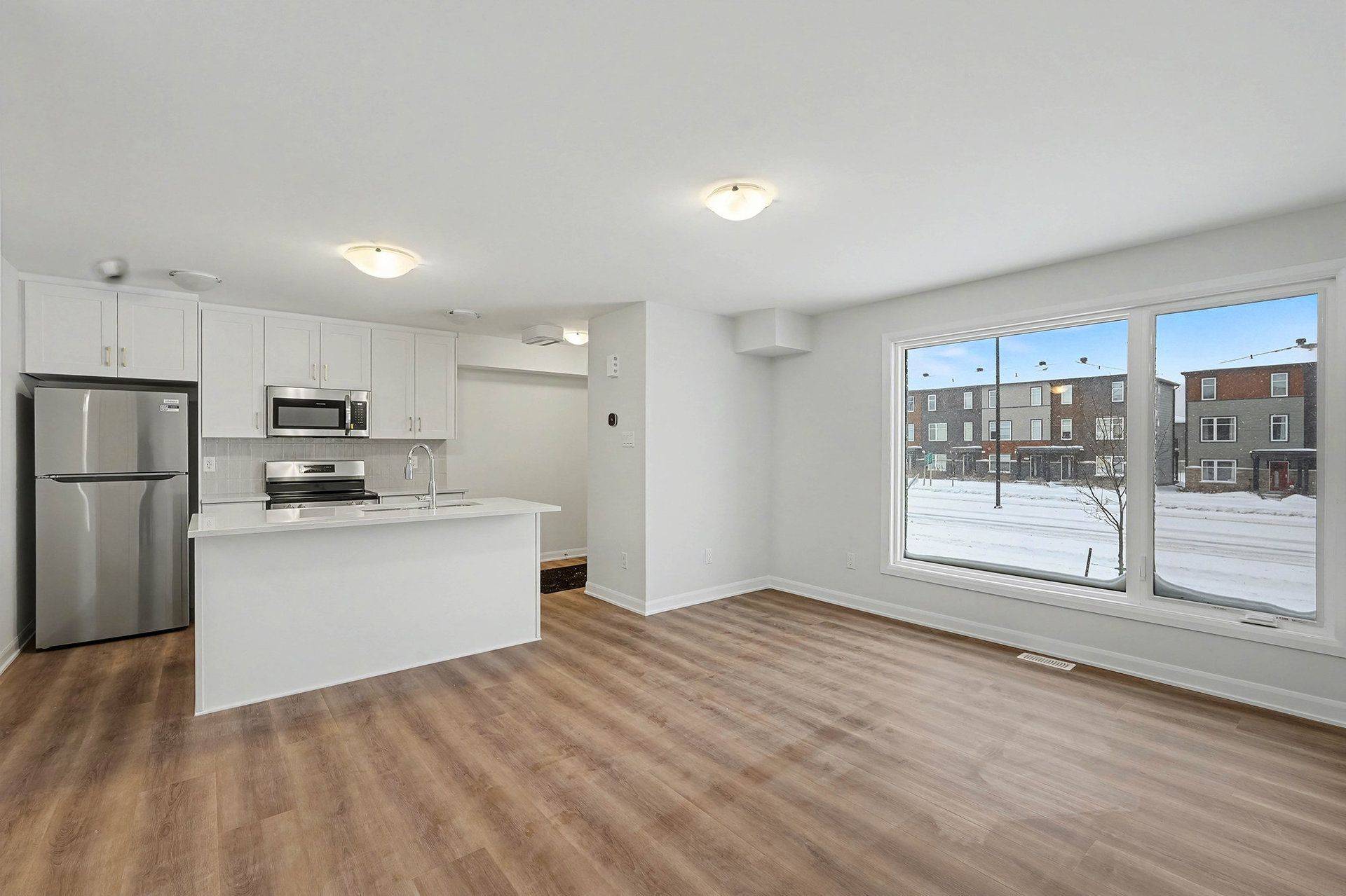 Kanata, ON K2T 0T1,1209 Creekway Private