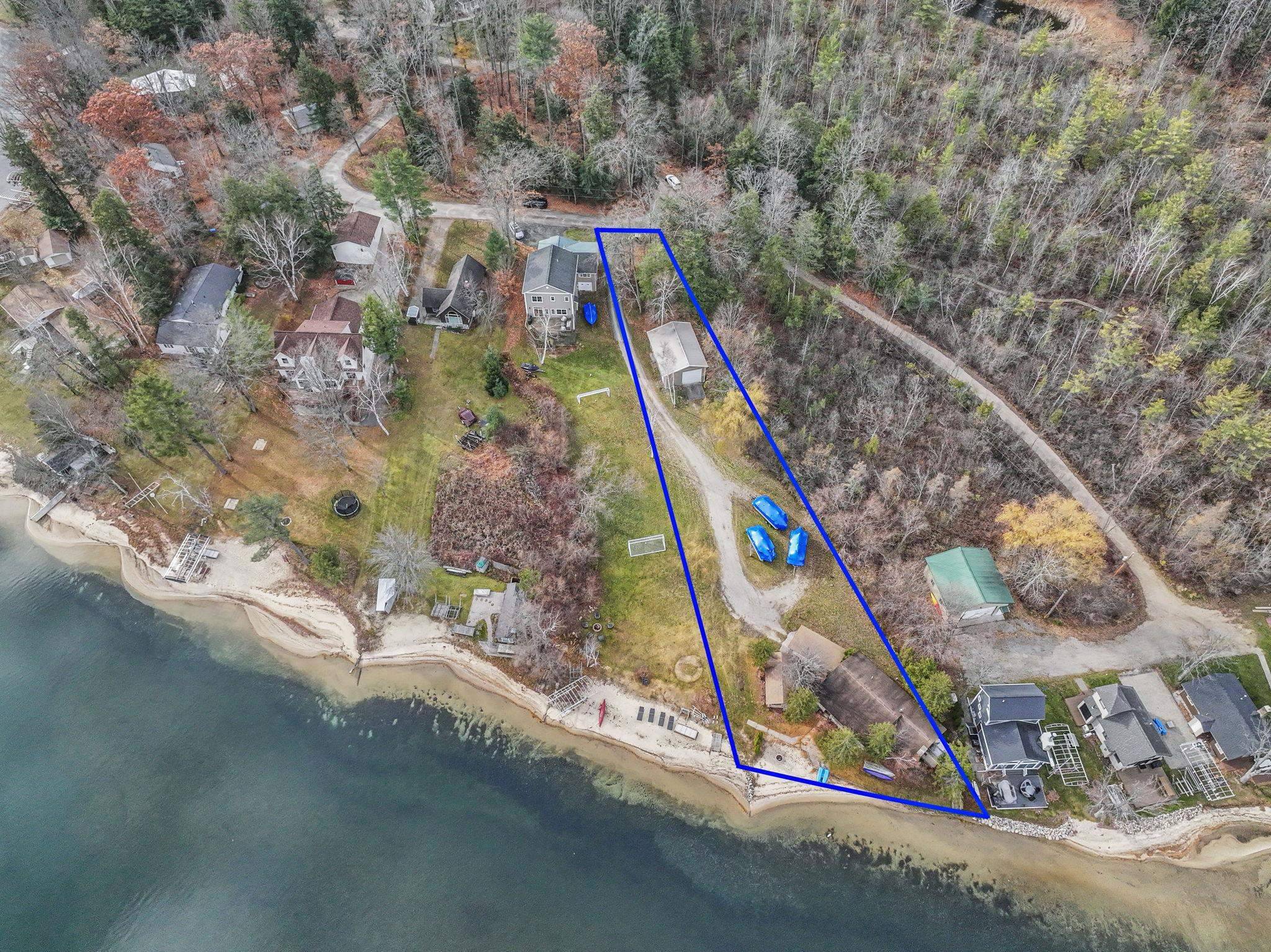 Traverse City, MI 49685,7811 Hillside DR