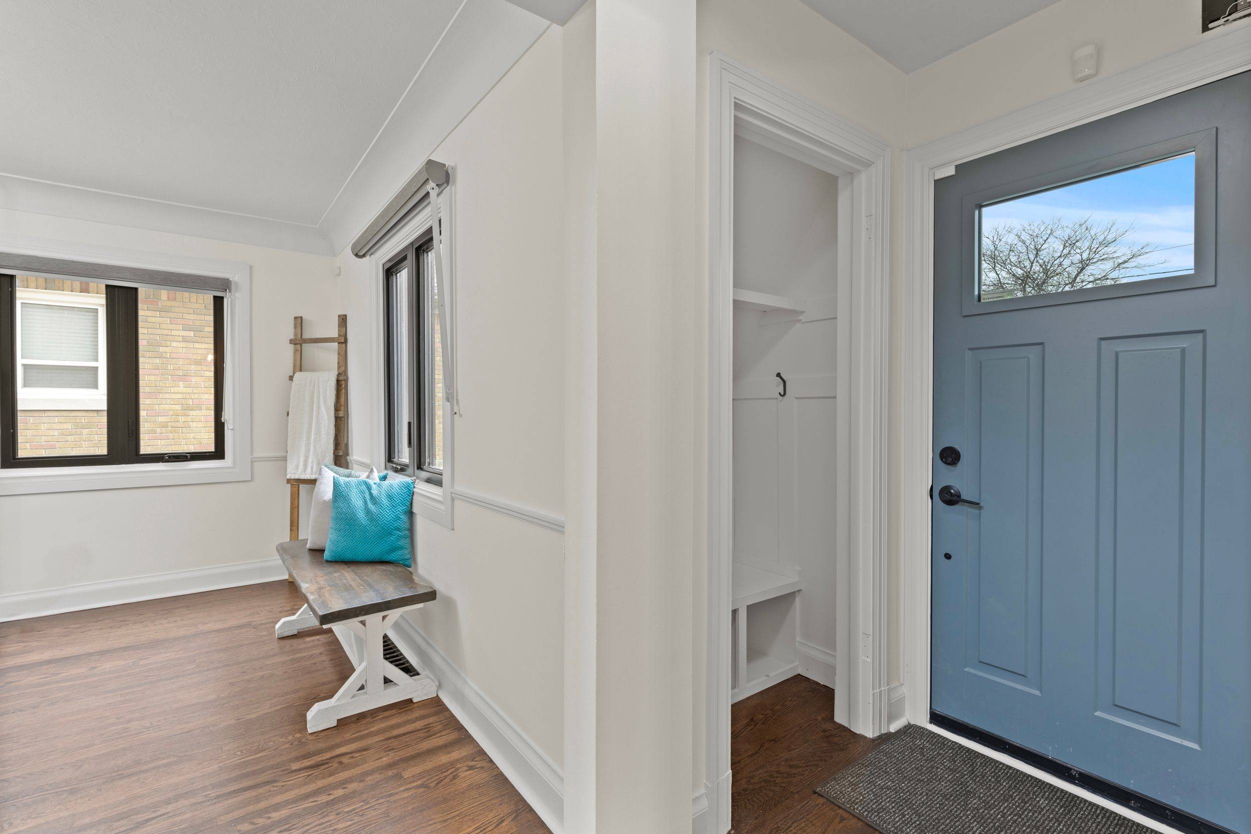 St. Catharines, ON L2P 2X7,322 Queenston ST