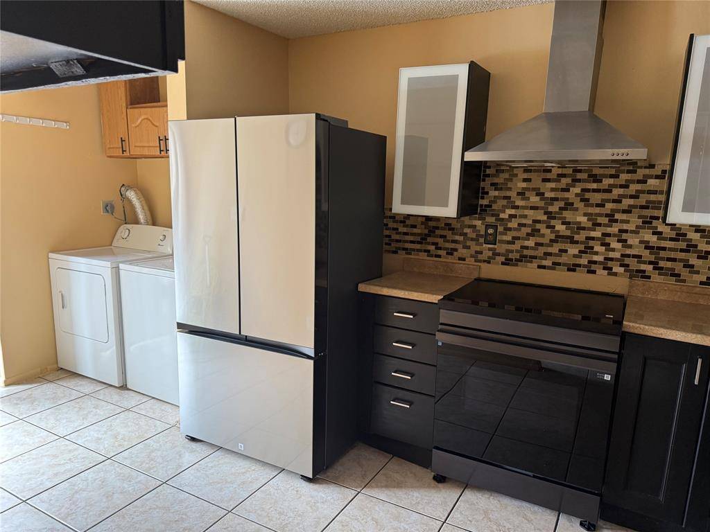 Coral Springs, FL 33065,9918 Royal Palm Blvd #9918