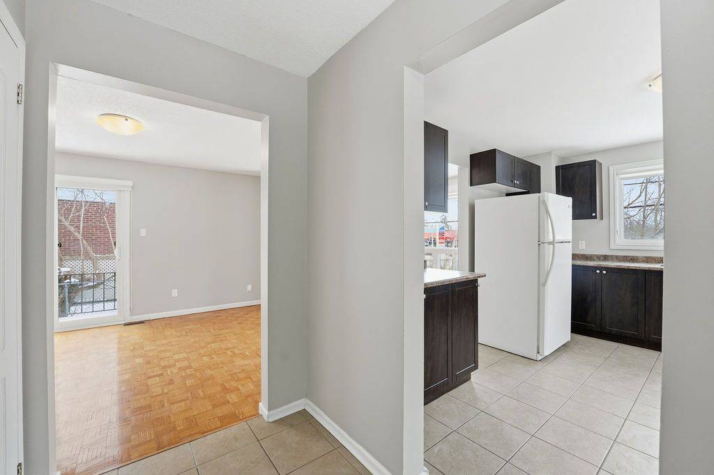 Elmvale Acres And Area, ON K1G 1A5,2035 St. Laurent BLVD