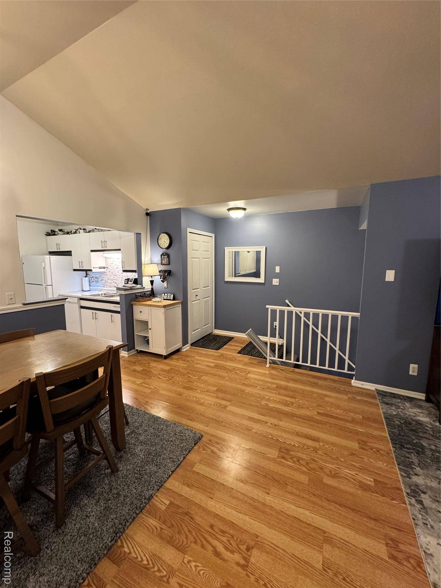 Sterling Heights, MI 48314,4165 Berkshire DR