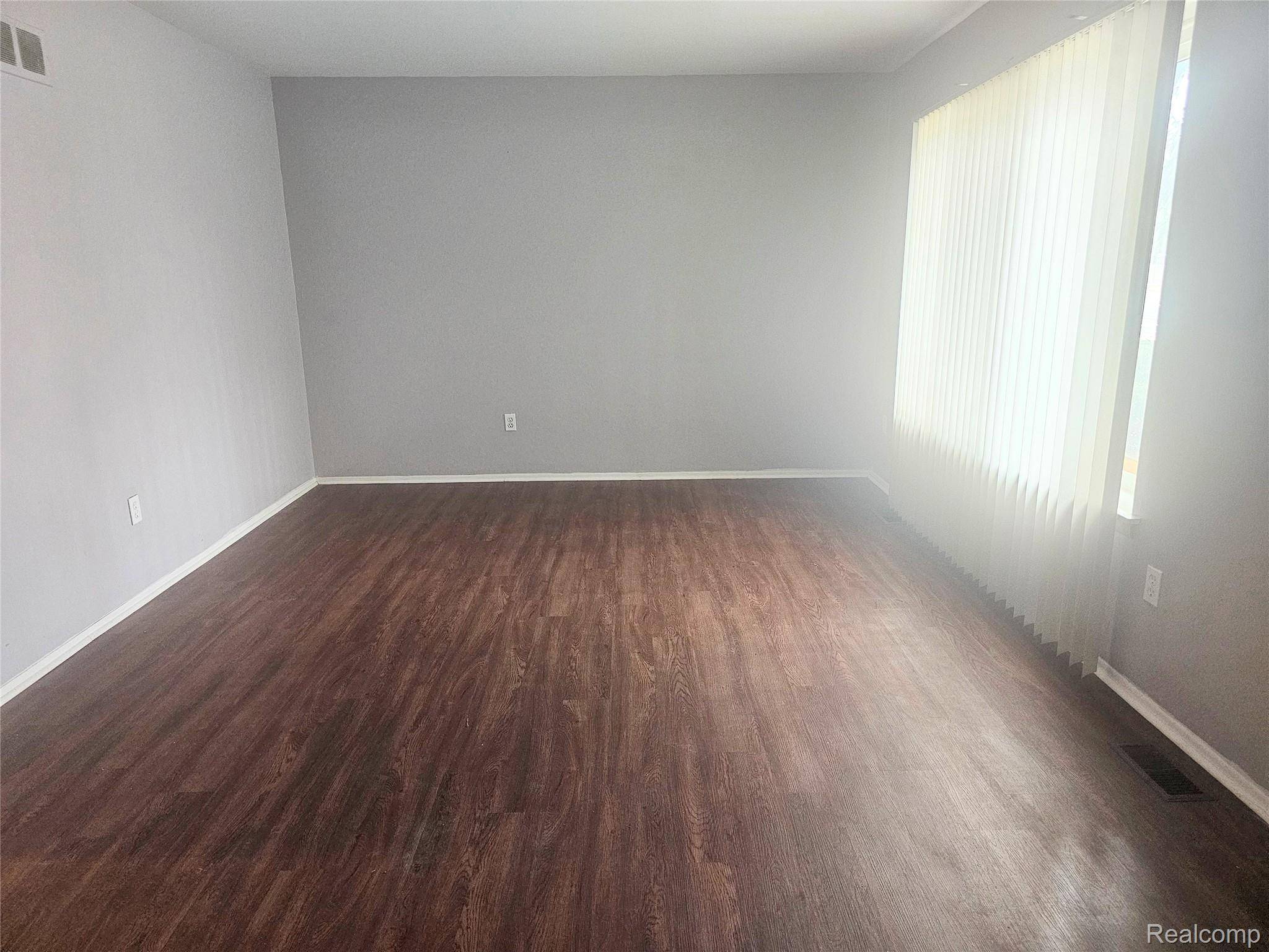 Oak Park, MI 48237,15100 W 9 Mile RD