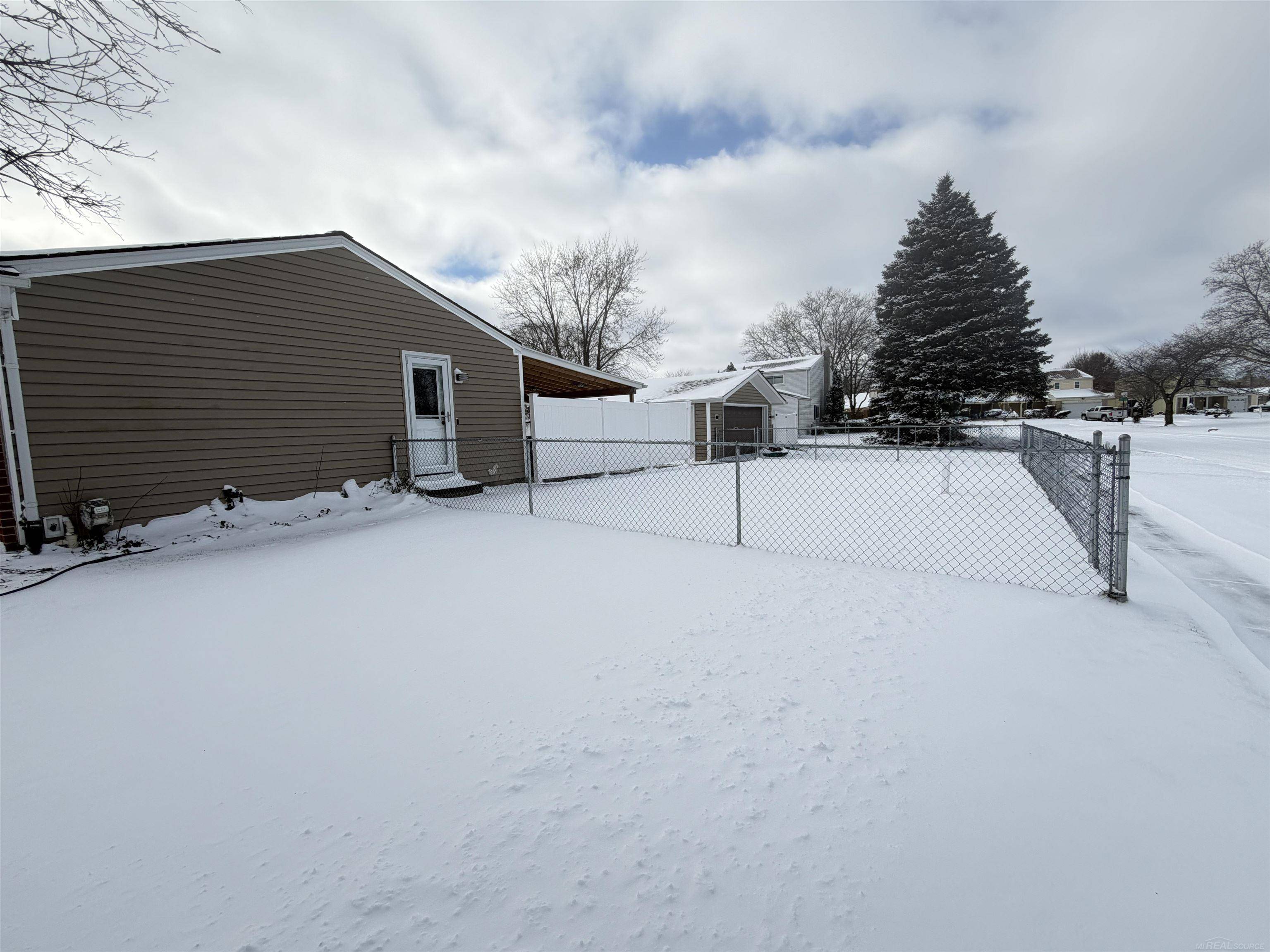 Sterling Heights, MI 48313,43263 Hartwick DR