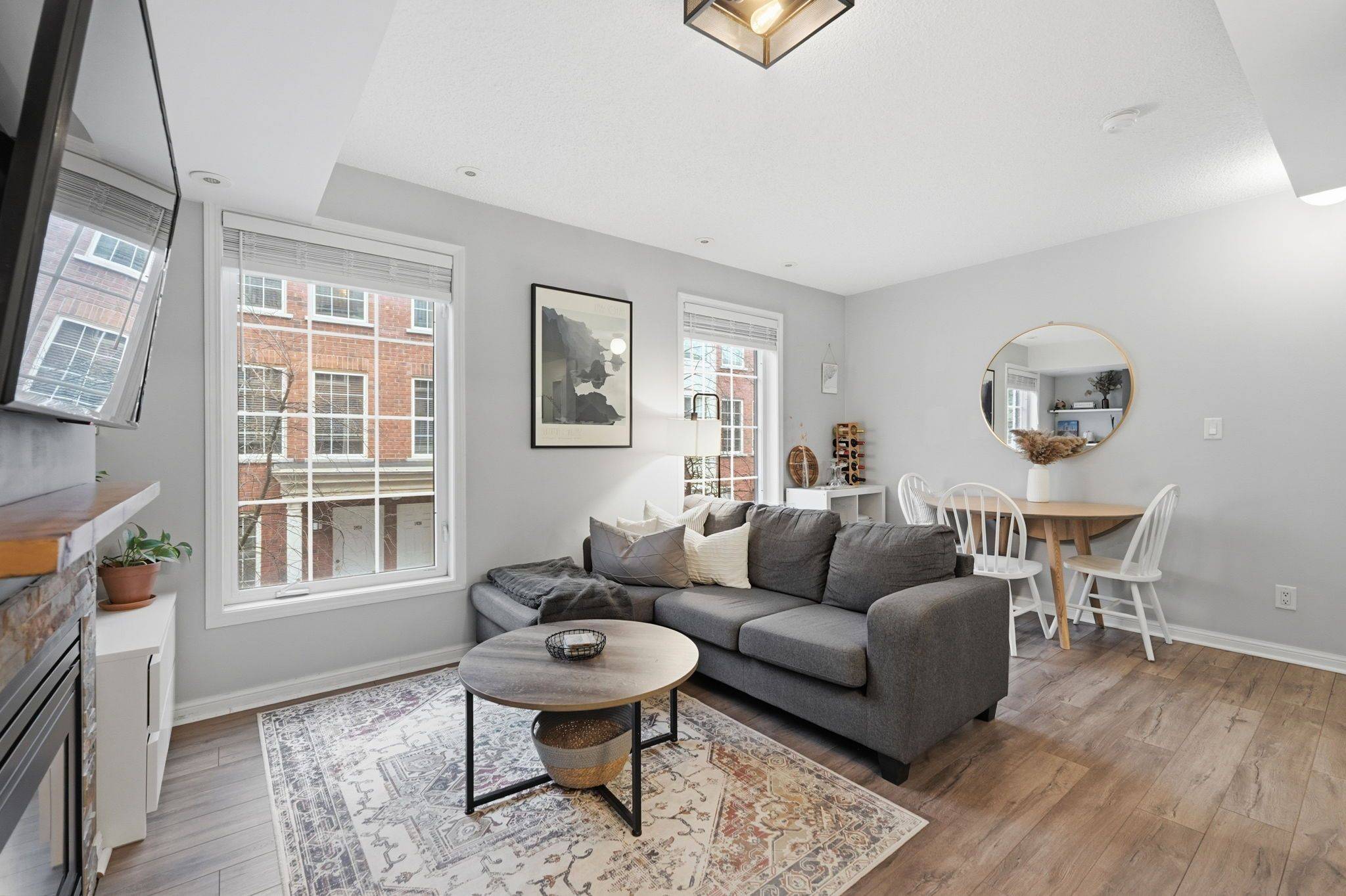 Toronto C14, ON M2N 7C3,5 Everson DR #916