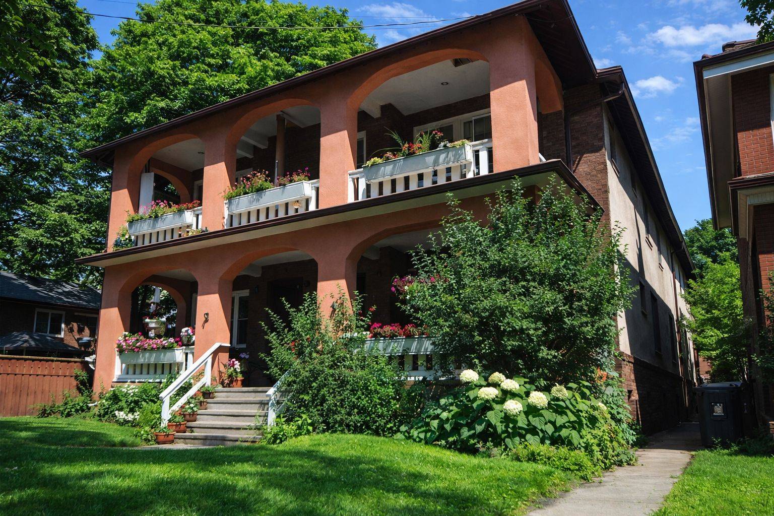 Toronto E02, ON M4E 1B2,2 Selwood AVE #A