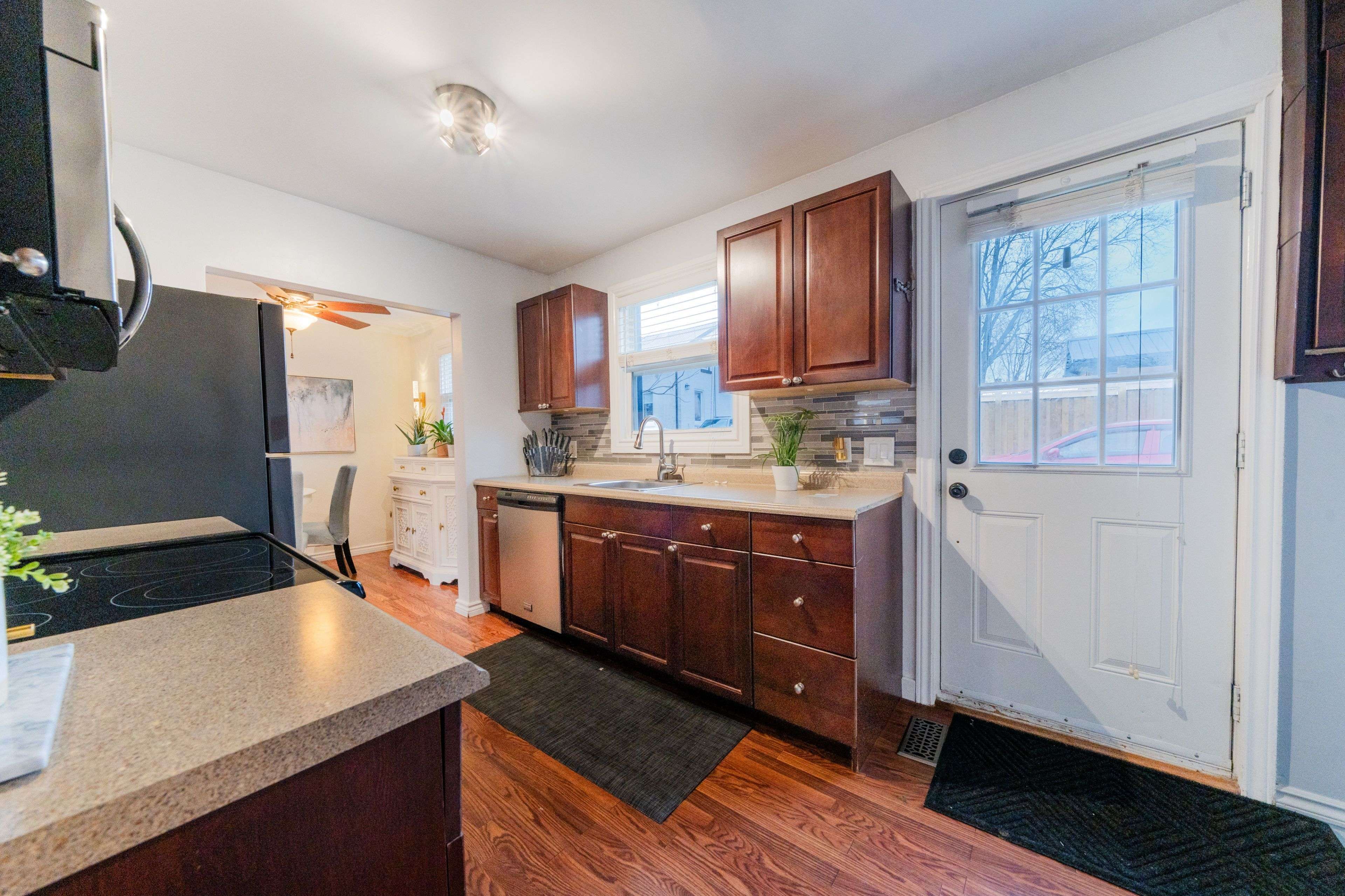 Clarington, ON L1C 2M5,194 Liberty ST N